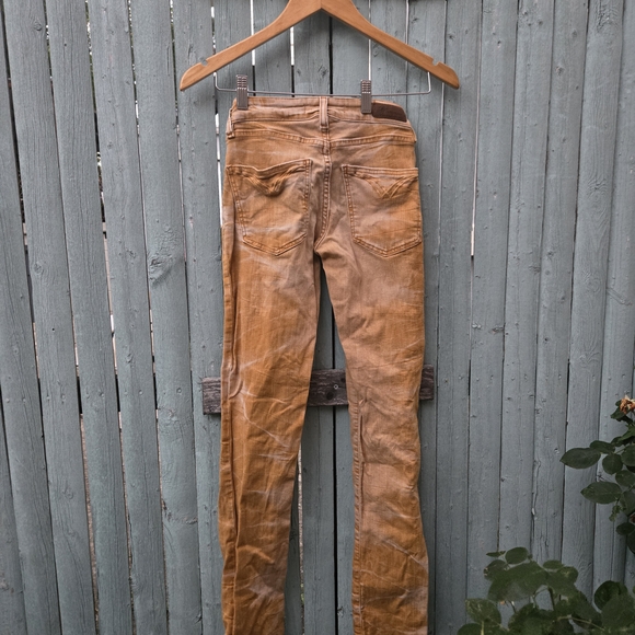 Women's Skinny Jeans in Tan - Picture 2 of 3